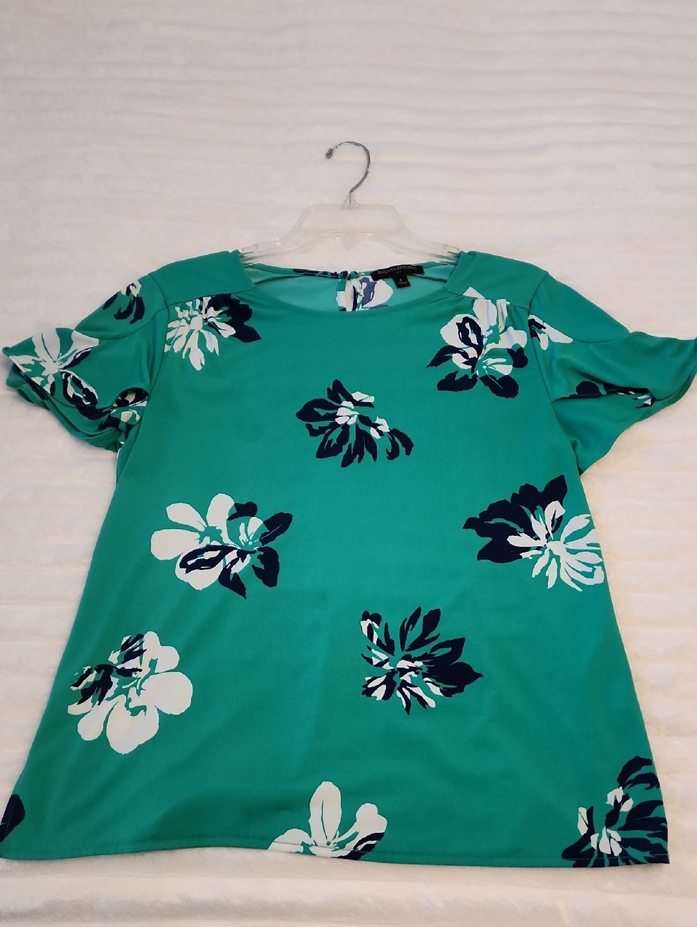 Banana Republic Ruffle Sleeve Blouse